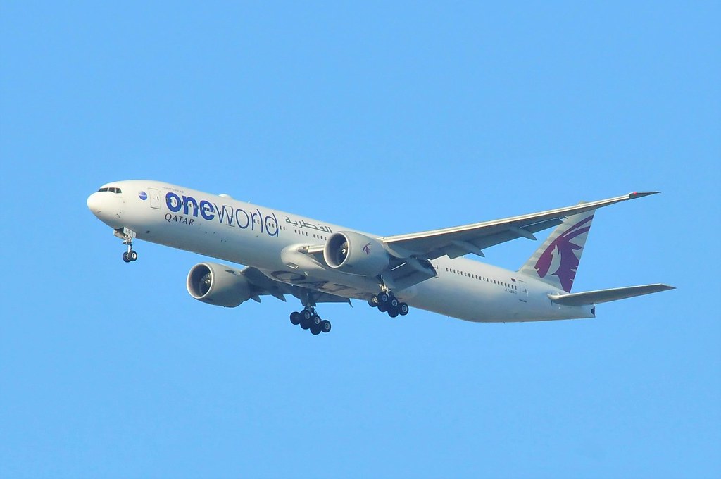 Qatar Airways (Oneworld Livery) Boeing 777-3DZ(ER) A7-BAG