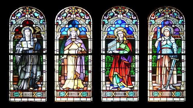 Les 4 vitraux de le chapelle