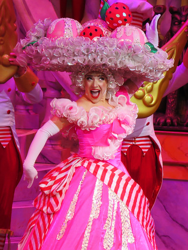 Parfait Lady by meeko_, Beauty and the Beast - Live on Stage, Disney's Hollywood Studiosparfait lady parfaitlady dancers bea