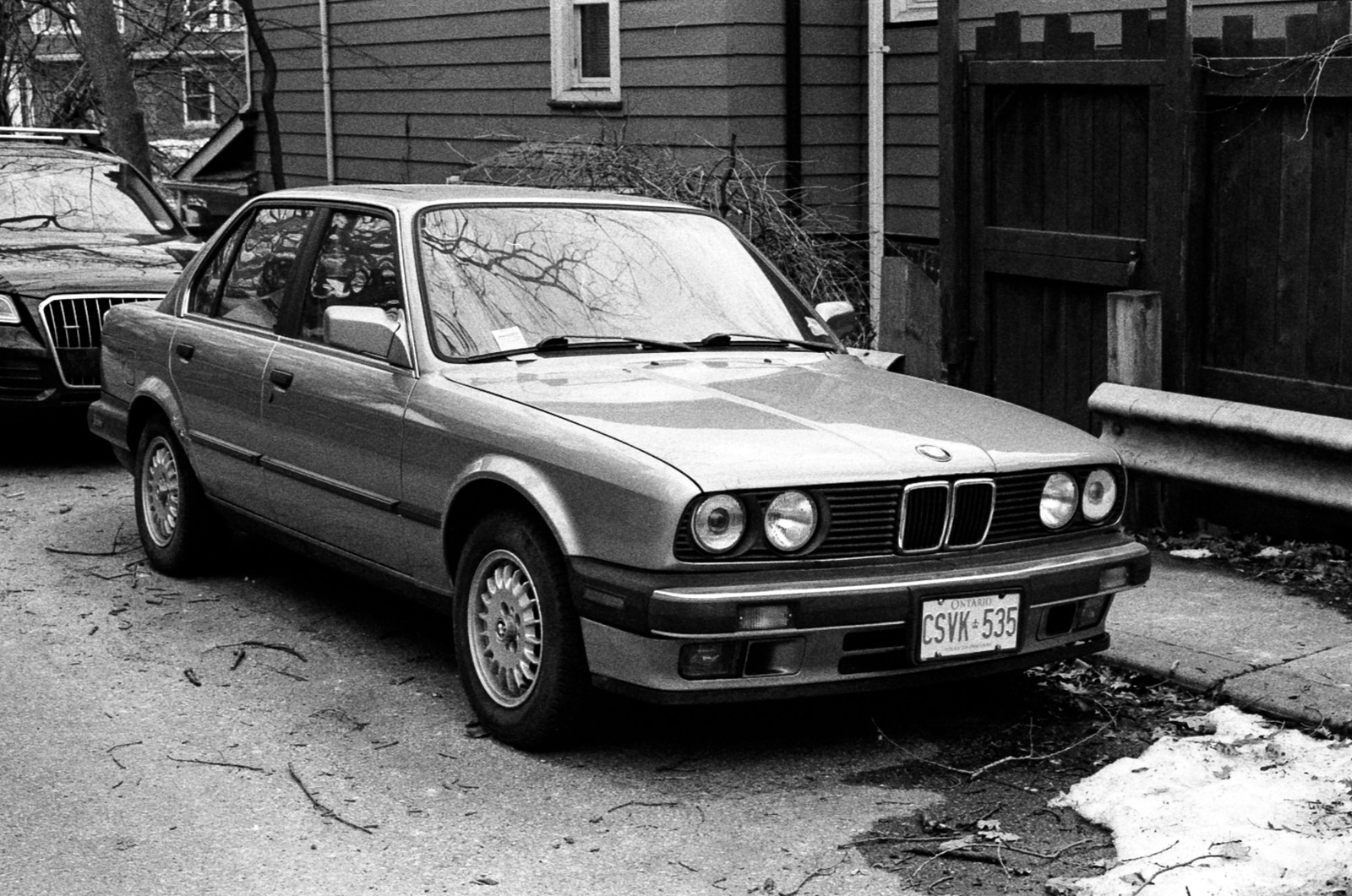 1980s BMW 325i_