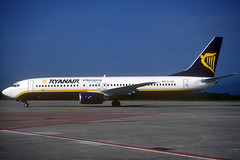 Ryanair (Nykoping) B737-8AS EI-DAI GRO 10/05/2003