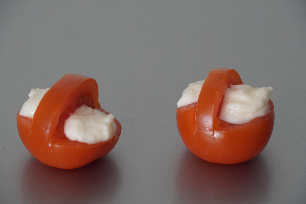 Gefüllte Mini-Tomaten-Körbchen | Minitomaten-Körbchen mit Sa… | Flickr