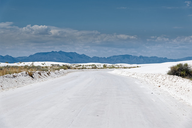 There's Not a Lot of Traffic in White Sands National Park