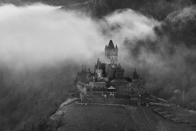 *Cochem Castle surrounded by morning mist*