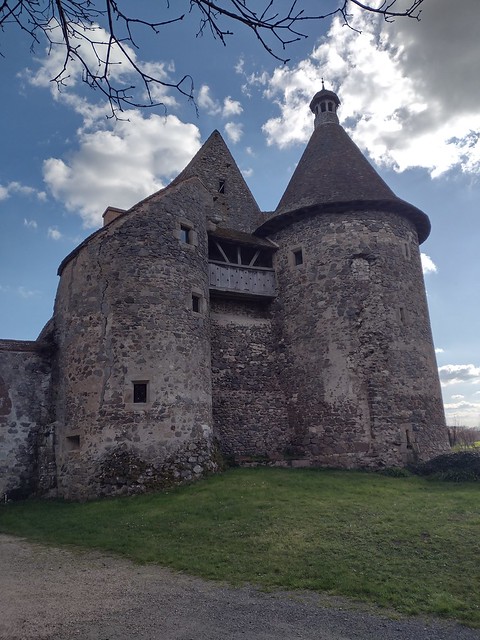 Château, Châtelperron