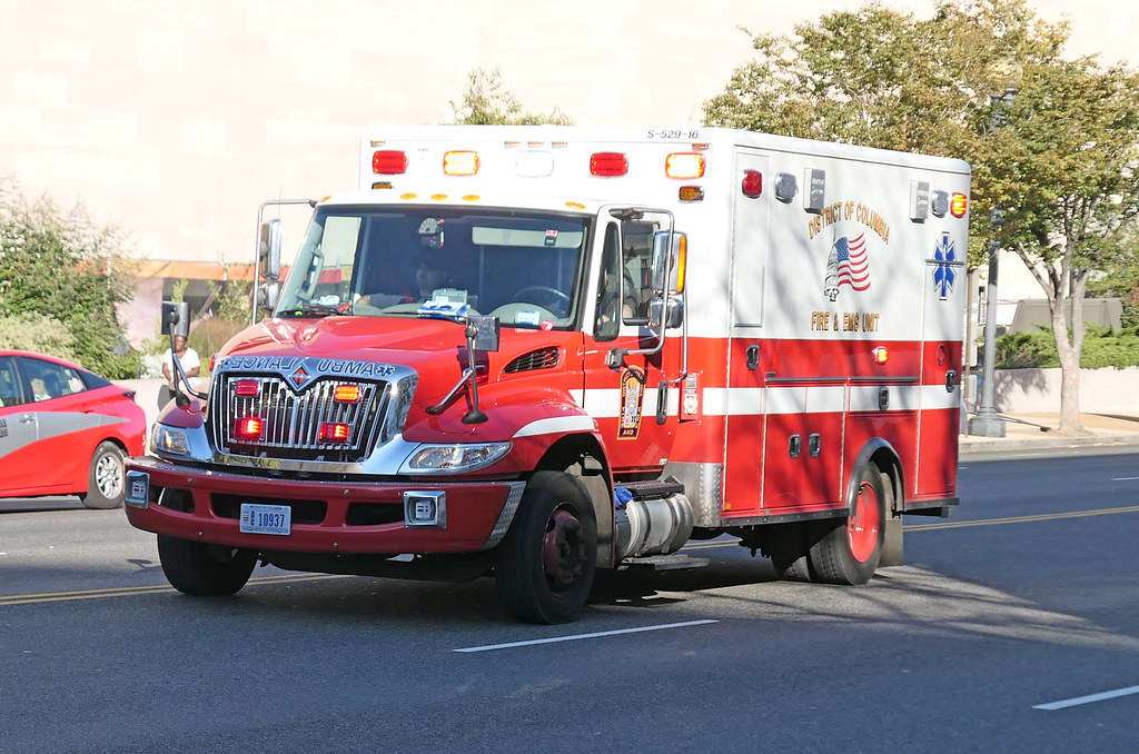 DC Fire EMS Ambulance 8 - a photo on Flickriver
