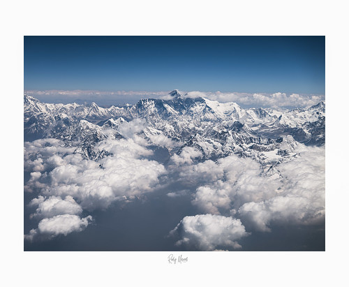 leica travel nepal bhutan ngc wanderlust kathmandu himalaya everest himalayas mounteverest drukair lfimagazine natgeotravel natgeoyourshot rudymareelphotography flickr