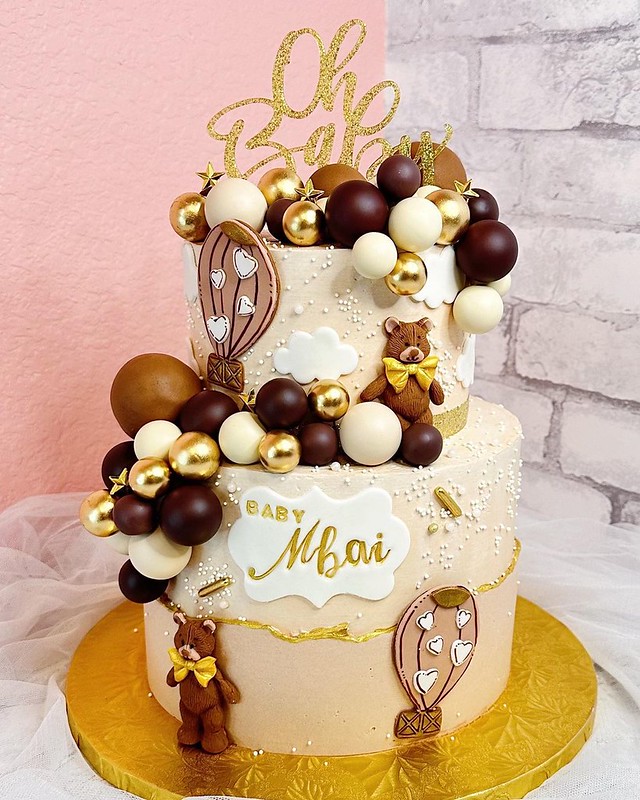Cake by Eat Pastry Love
