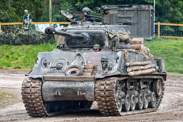 M4A2E8 Sherman 