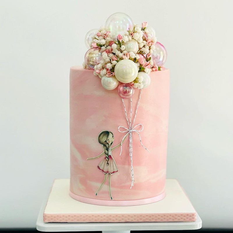 Cake by Delyzia Sweet