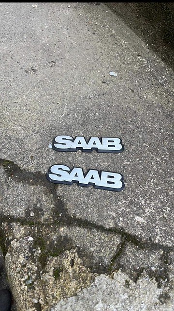 Saab badges