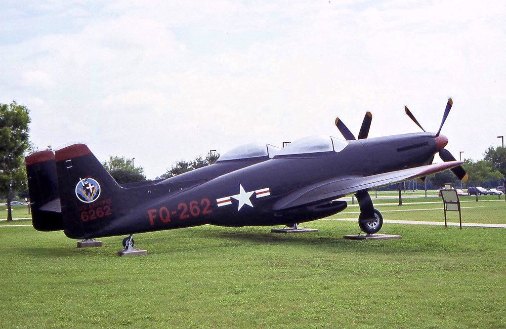 F 82 Rear F-82 Twin Mustang | F-82 Twin Mustang 46-0262 seen at Lackla… | Flickr