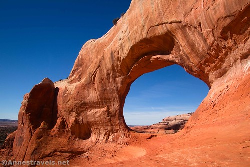 The back (non-US-191 side) of Wilson Arch, Moab, Utah