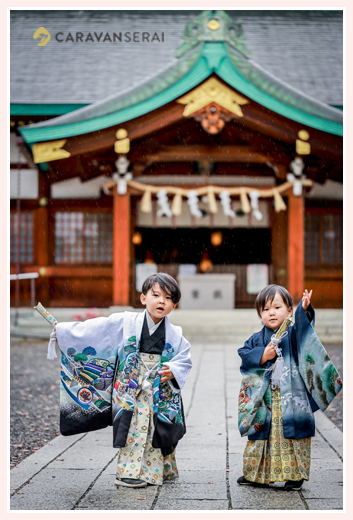名古屋の川原神社で七五三のロケーションフォト　5歳と3歳の男の子兄弟