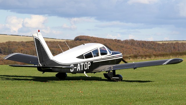 G-ATOP Piper PA-28-140 Cherokee