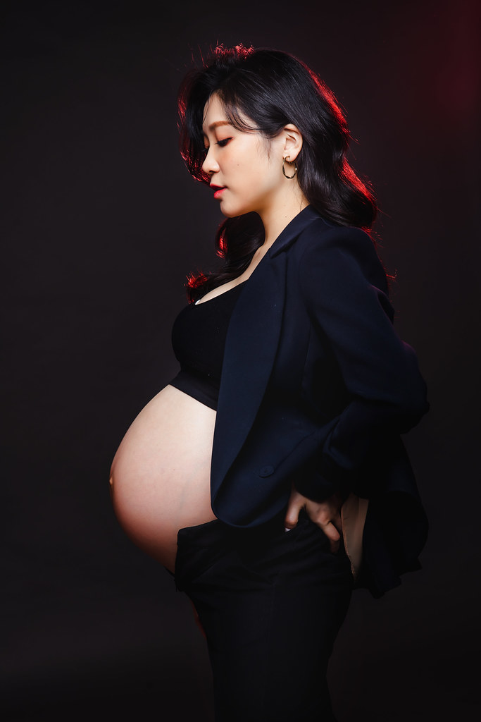 [孕婦寫真]  星瀚 全家福拍攝@迪司陽光攝影棚-最專業的團隊完成全家福照，拍出有溫度的照片! #孕婦寫真