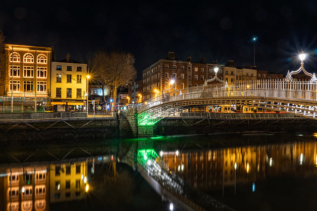 Dublin by Night 3/5 - Ha‘penny Bridge