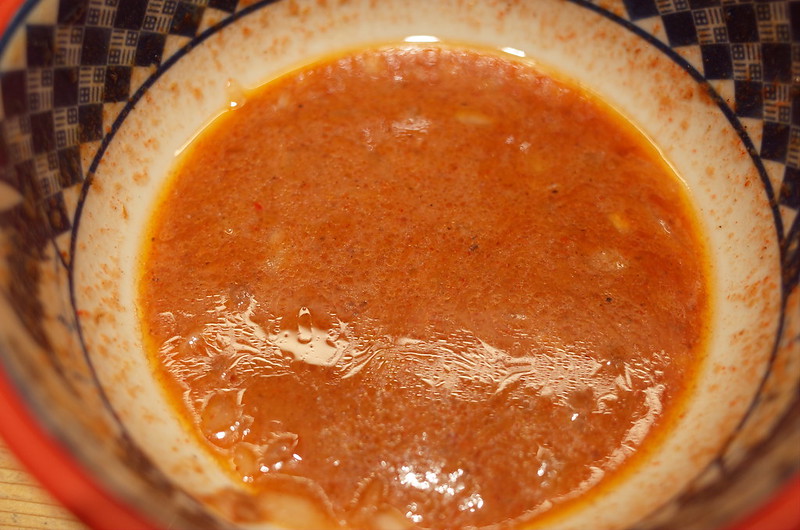 13Ricoh GRⅡ西池袋一丁目三田製麺所海老つけ麺のスープ
