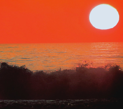 sunset california red wave reflection pacific ocean sea water paintingwithnature photorealism nature naturalist traveling outdoor fishing patterns horizon scenery image gbcrphoto photopainters redsky hyperrealism