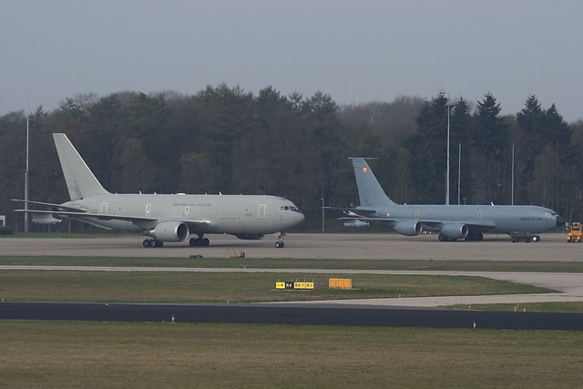 KC-767+C-135FR_04apr17EHEH1
