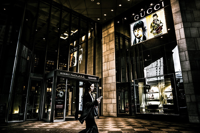 Building with GUCCI shop