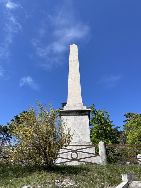 Beim Obelisken