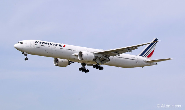 Air France, Boeing 777-300ER-------2023-0408-010