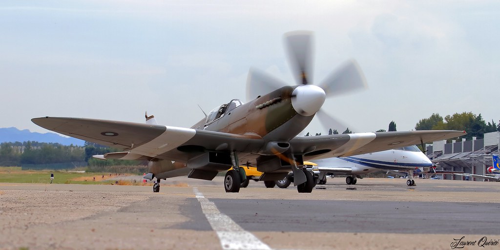 F-AZJS / 65-585110 - Supermarine Spitfire Mk.XIX