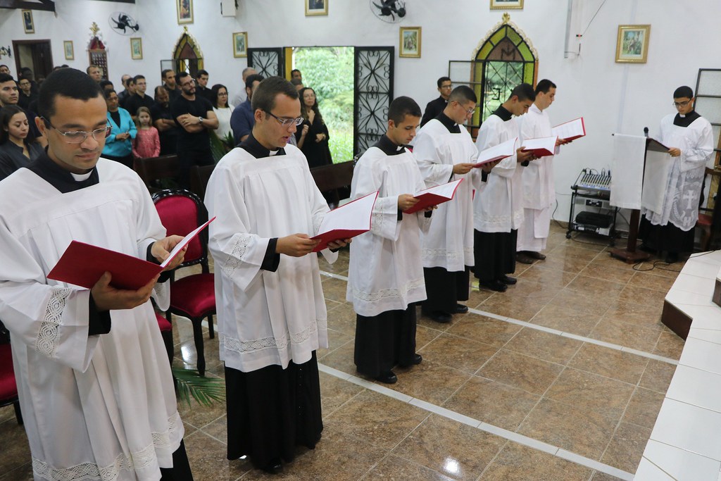 Brasil - Votos Perpetuos de 6 seminaristas el Domingo de Ramos