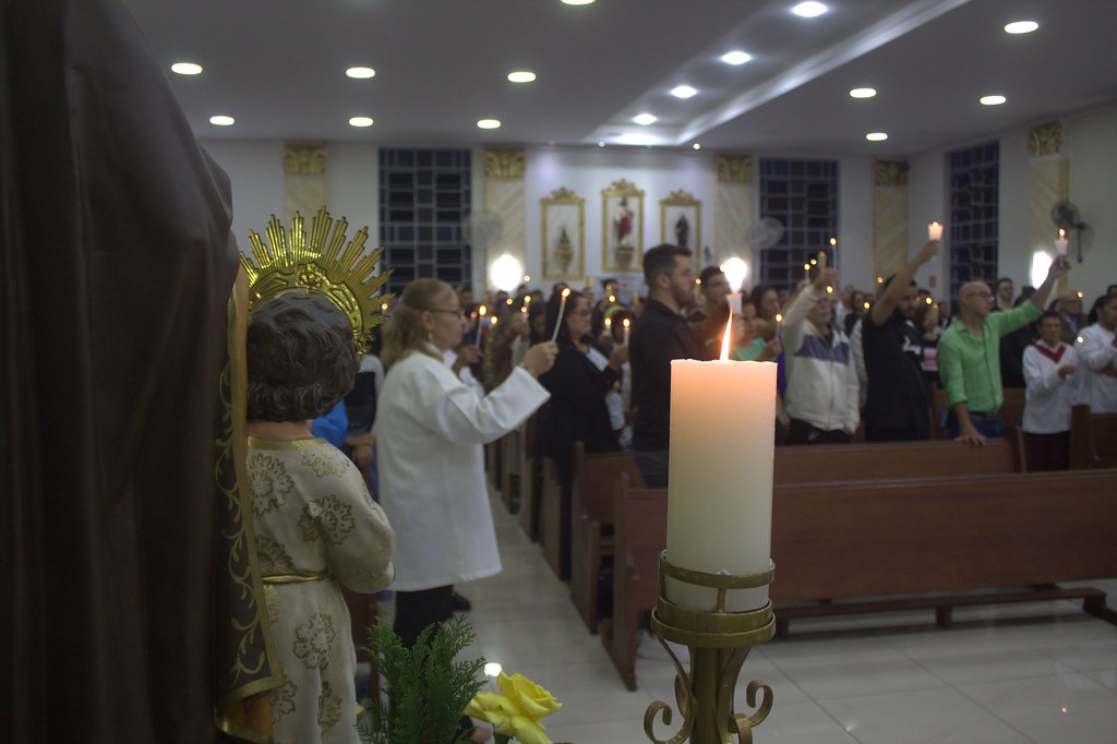 Brasil - Vigilia Pascual en la Parroquia Verbo Encarnado
