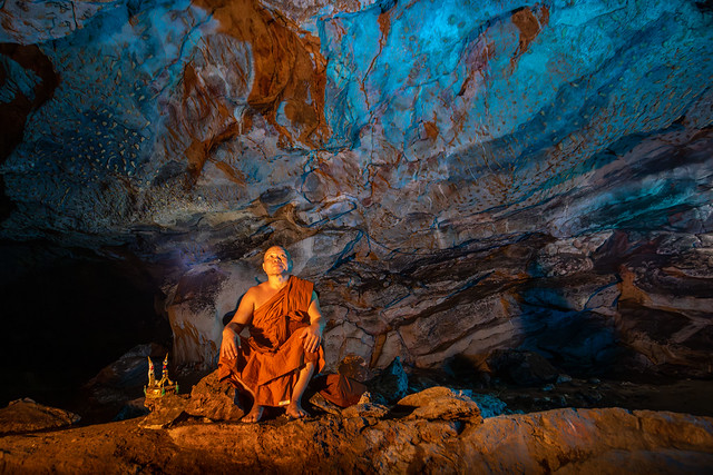 Tham Dao Khao Kaew Cave