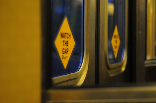 Staten Island Railway: Watch The Gap