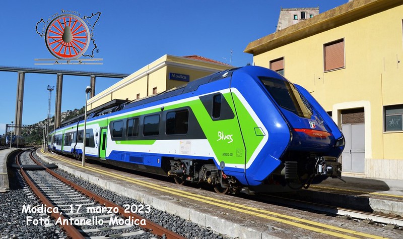 156 - Aprile 2023 - Il 1° Blues di Trenitalia in servizio in Sicilia 52836262641_6e05a72d79_c