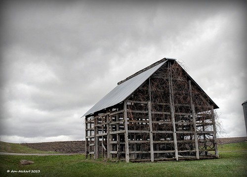corn crib