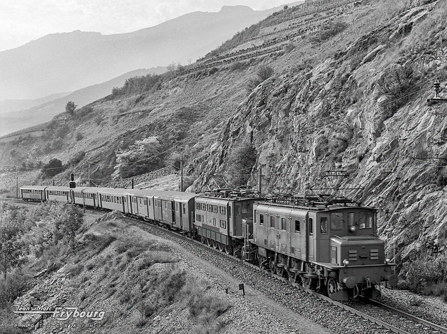 1981-09-04 Sur la ligne du Simplon à Salquenen (Salgesch), Suisse