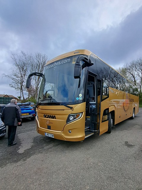 JH17 COM Scania - JH Coaches (Birtley, Chester-le-Street)