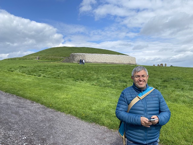 Lovely to be back at Newgrange with Karim and family
