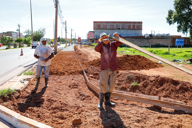 Moradores do Sol Nascente ganham 10 mil m² de calçadas novas
