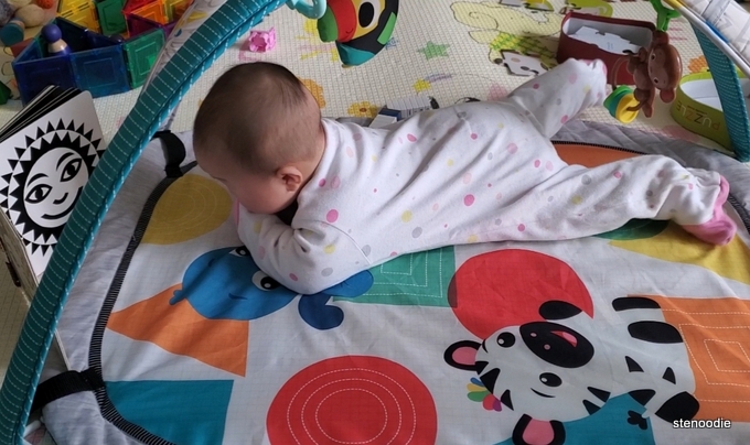 four month old doing tummy time