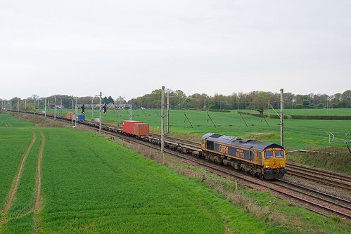 66753 - 4S57 | A rather empty 66753 seen approaching Golborn… | Flickr