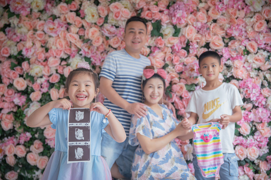 [孕婦寫真] 筱嵐  全家福拍攝@迪司陽光攝影棚-最專業的團隊完成全家福照，拍出有溫度的照片! #兒童寫真