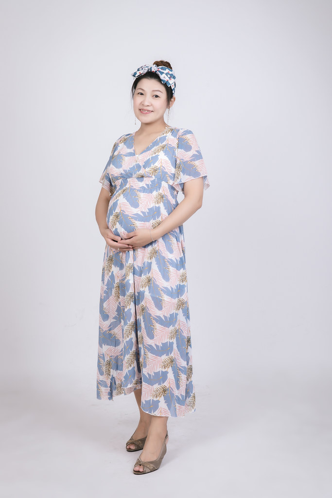 [孕婦寫真] 筱嵐  全家福拍攝@迪司陽光攝影棚-最專業的團隊完成全家福照，拍出有溫度的照片! #孕婦寫真