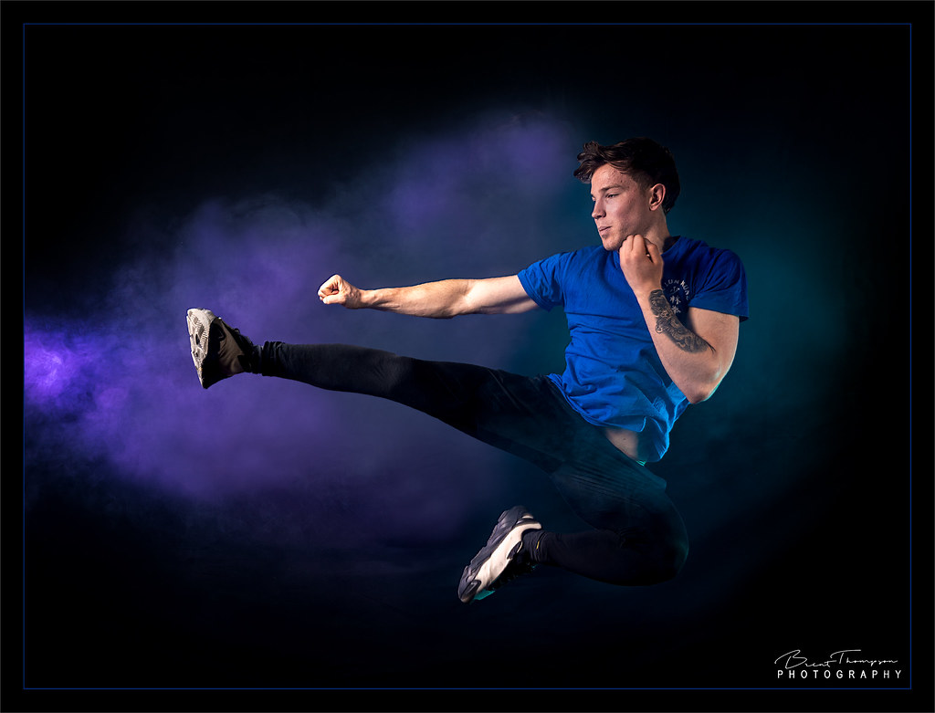 Calum Burkinshawhigh kick | Brent Thompson | Flickr