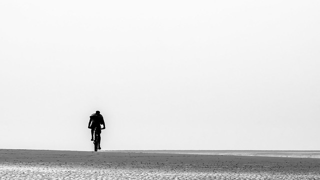 The lone cyclist - on explore