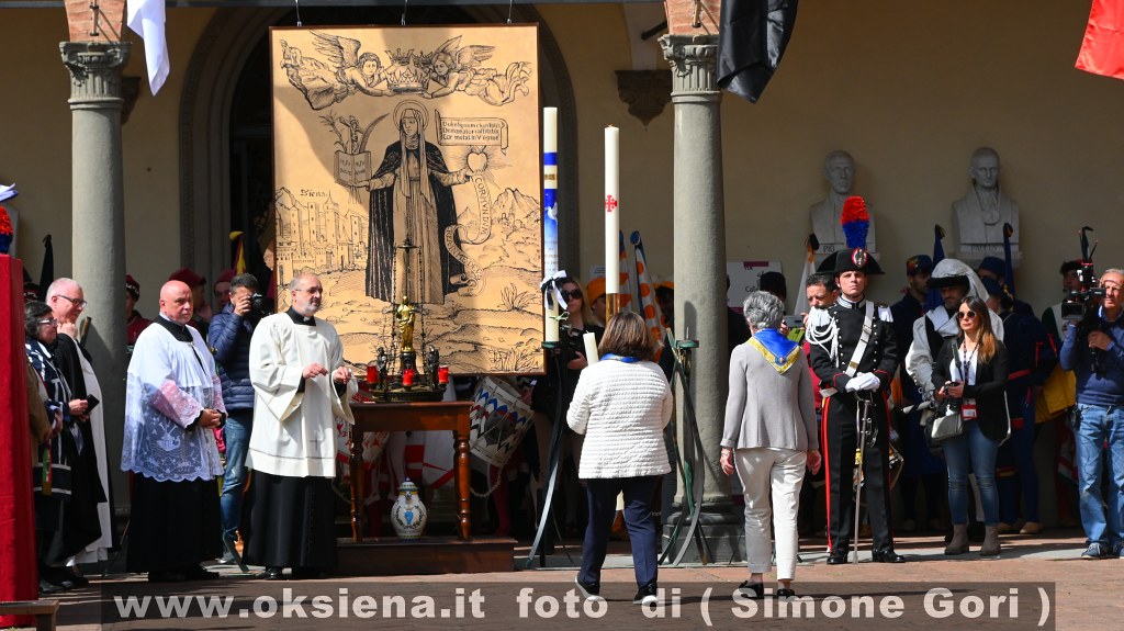 Celebrazioni Cateriniane Offerta dell'Olio Votivo al Santuario di Santa Caterina in Fontebranda