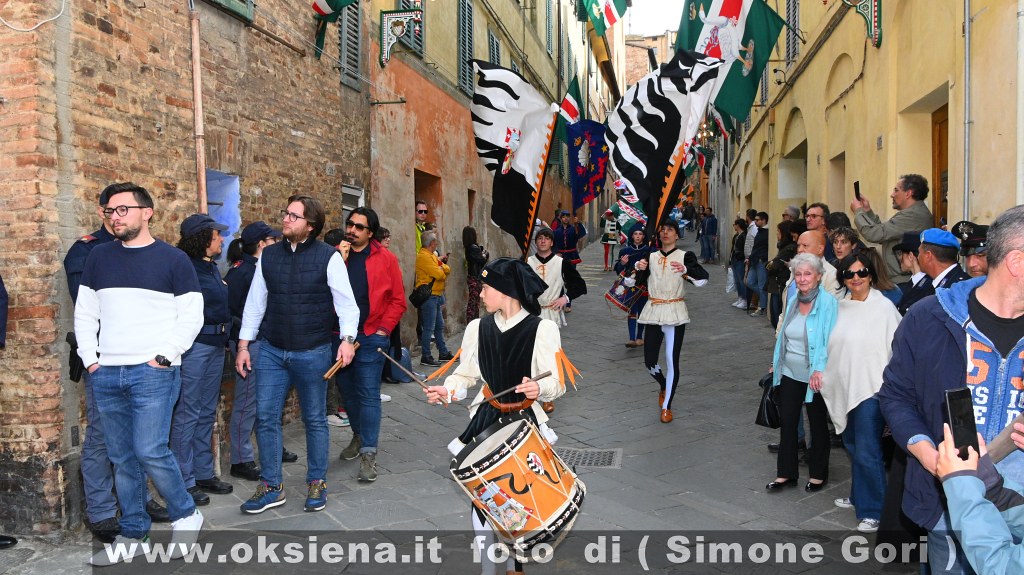 Celebrazioni Cateriniane Offerta dell'Olio Votivo al Santuario di Santa Caterina in Fontebranda