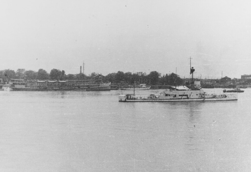 Hms Insect Gunboat (Insect Class Gunboat) HMS Bee 1915, At Hankow, China, cir… | Flickr