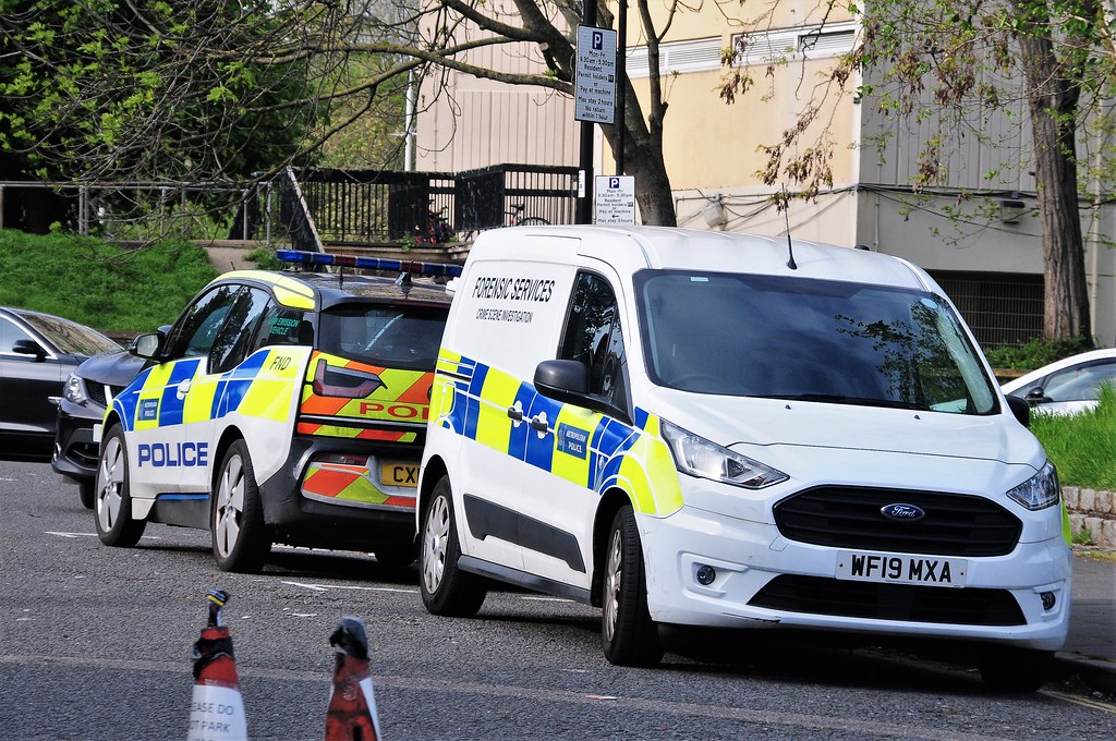 London Metropolitan Police Forensic Services Crime Scene Investigation Ford Transit Van...WF19 MXA