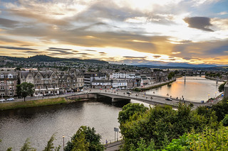 Coucher de soleil sur Inverness en Écosse! / Sunset over Inverness in Scotland!