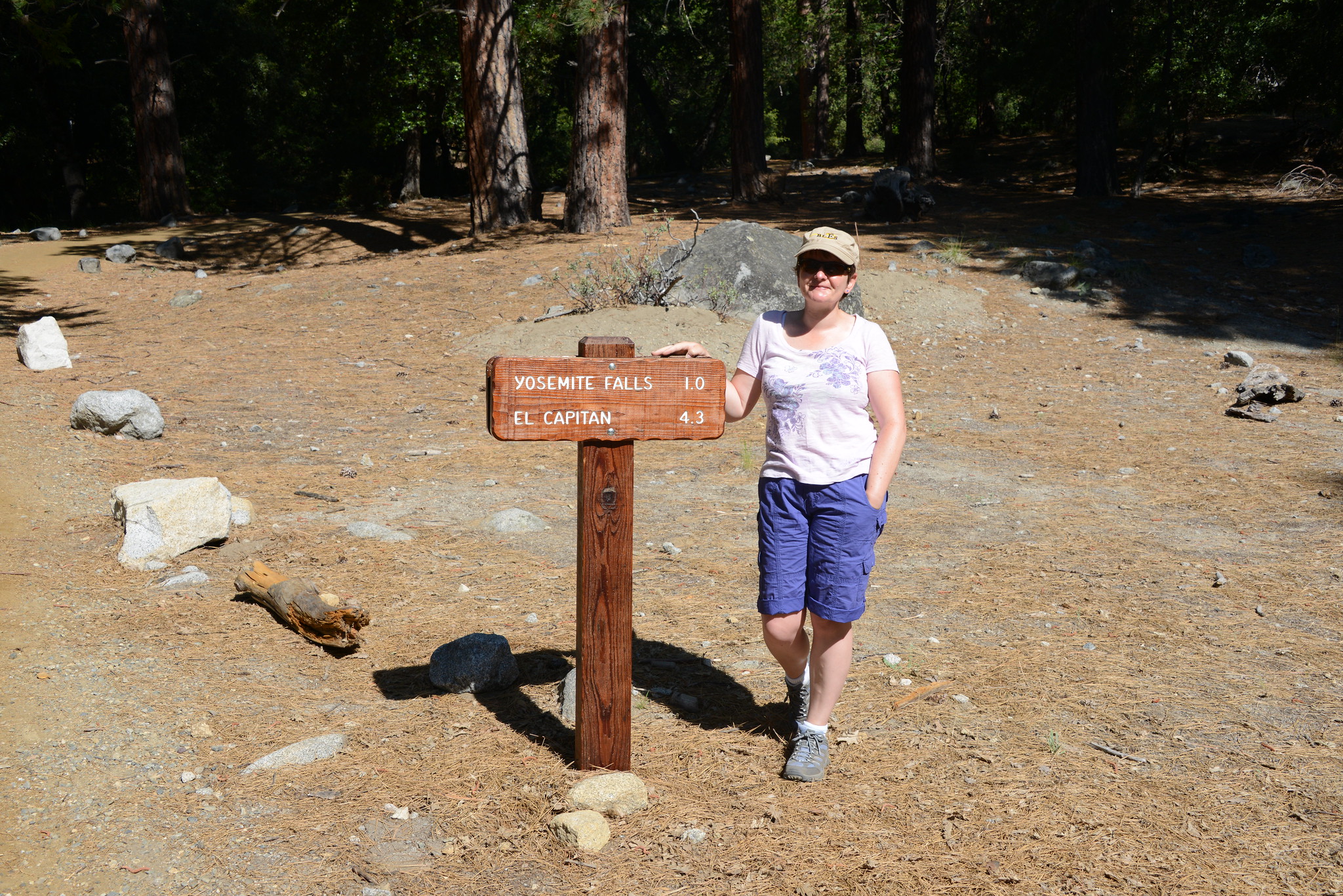 At the start of the Lower Yosemite Falls trail
